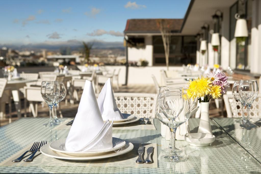 Hotel Rikhe Monika Tbilisi Luaran gambar