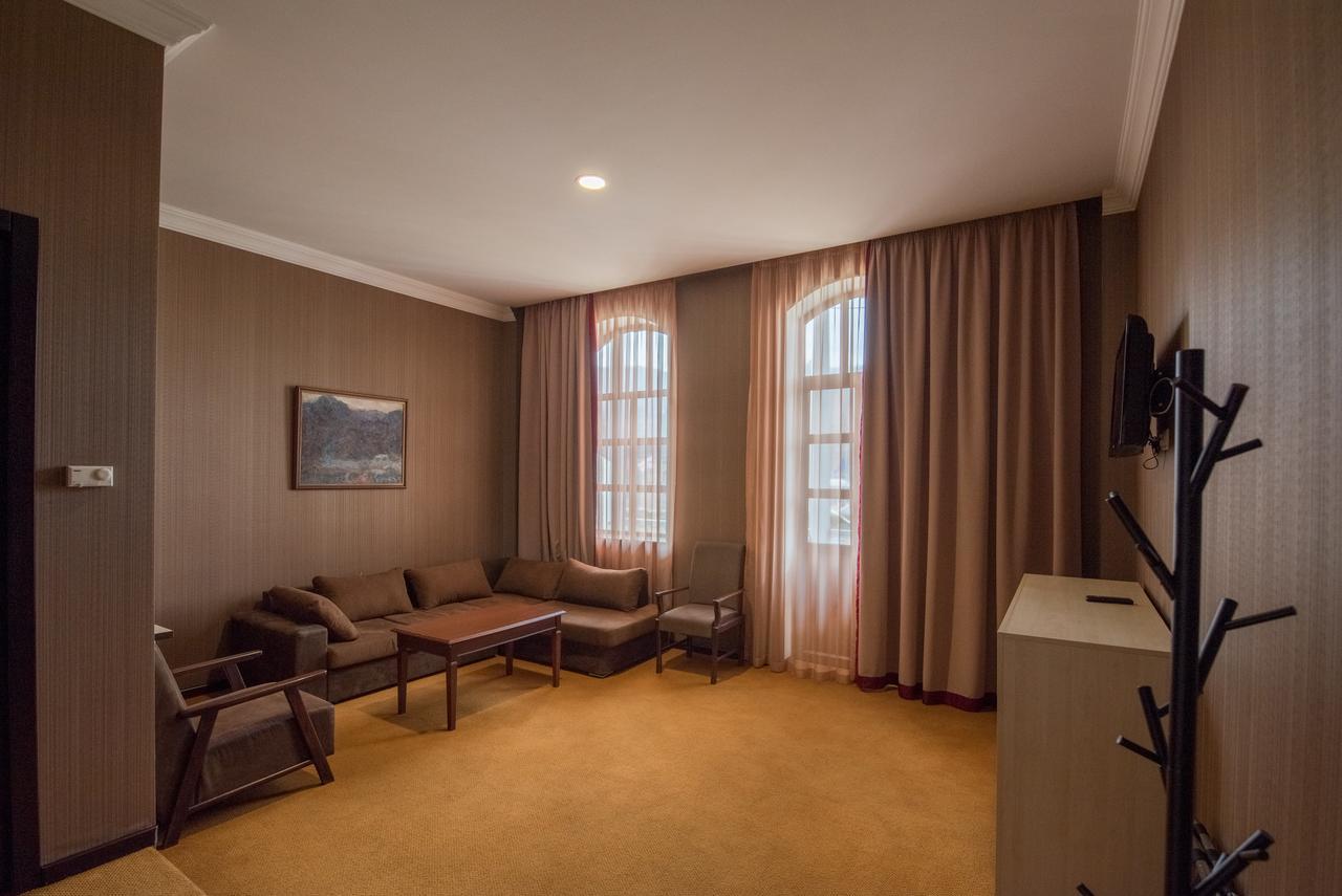 Hotel Rikhe Monika Tbilisi Luaran gambar