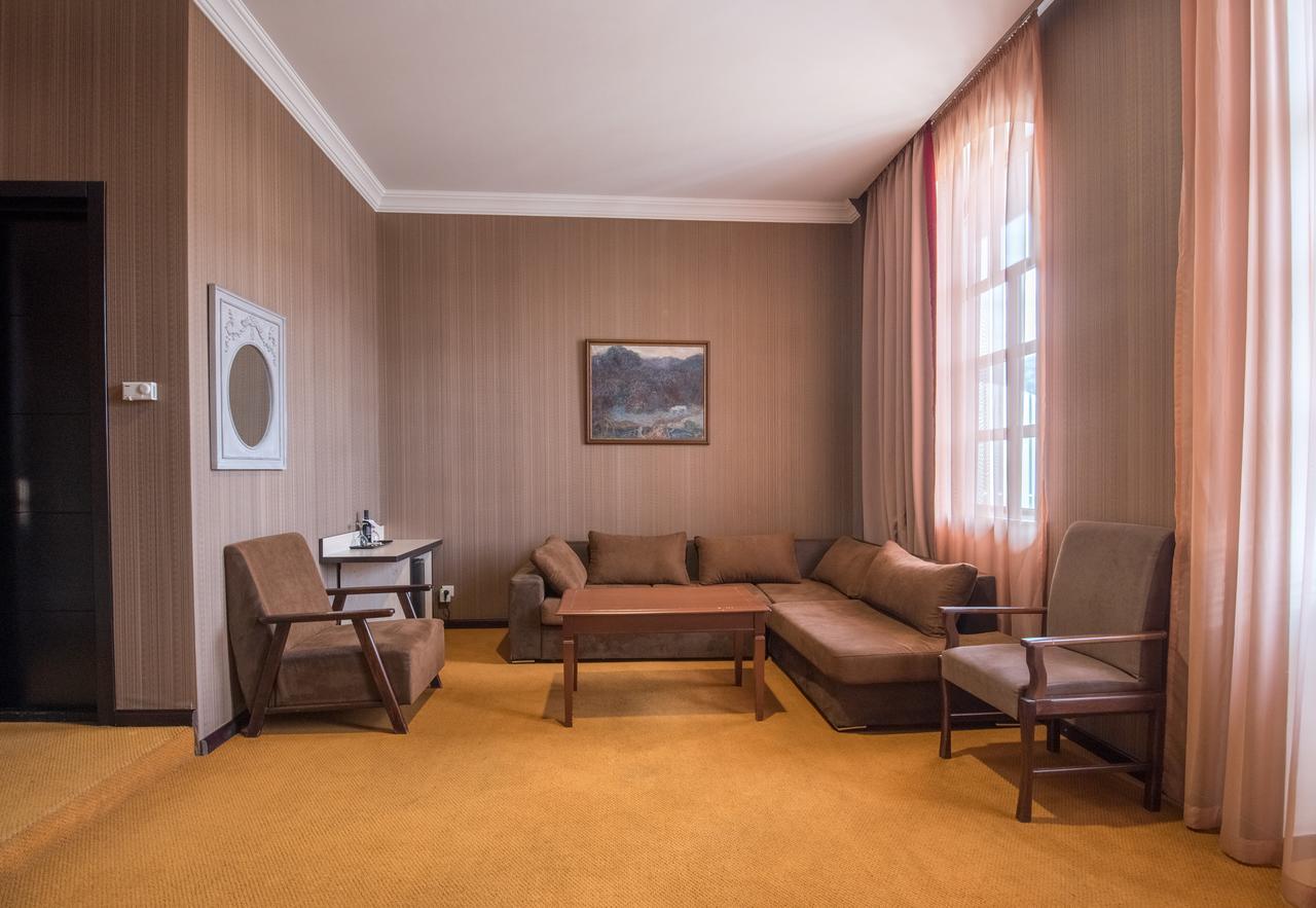 Hotel Rikhe Monika Tbilisi Luaran gambar